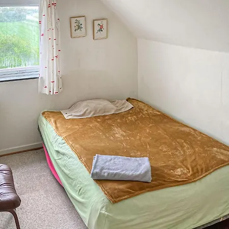 4 Bedroom Pet Friendly In